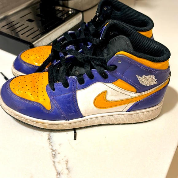 Jordan 1 sneakers - Picture 1 of 5